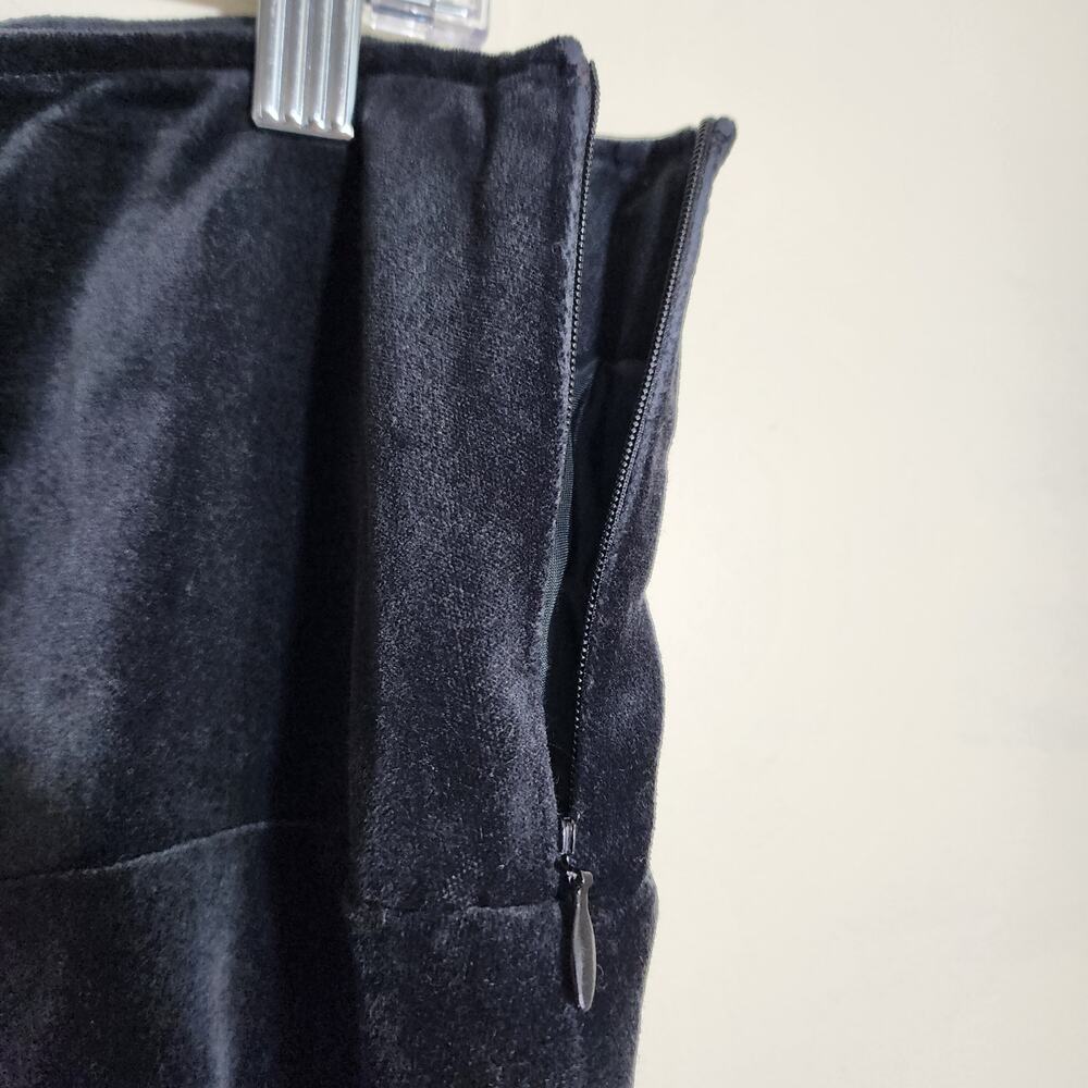 To the Max NWT black velvet to the knees lined flare‎ skirt woman's size 10 - Picture 10 of 12